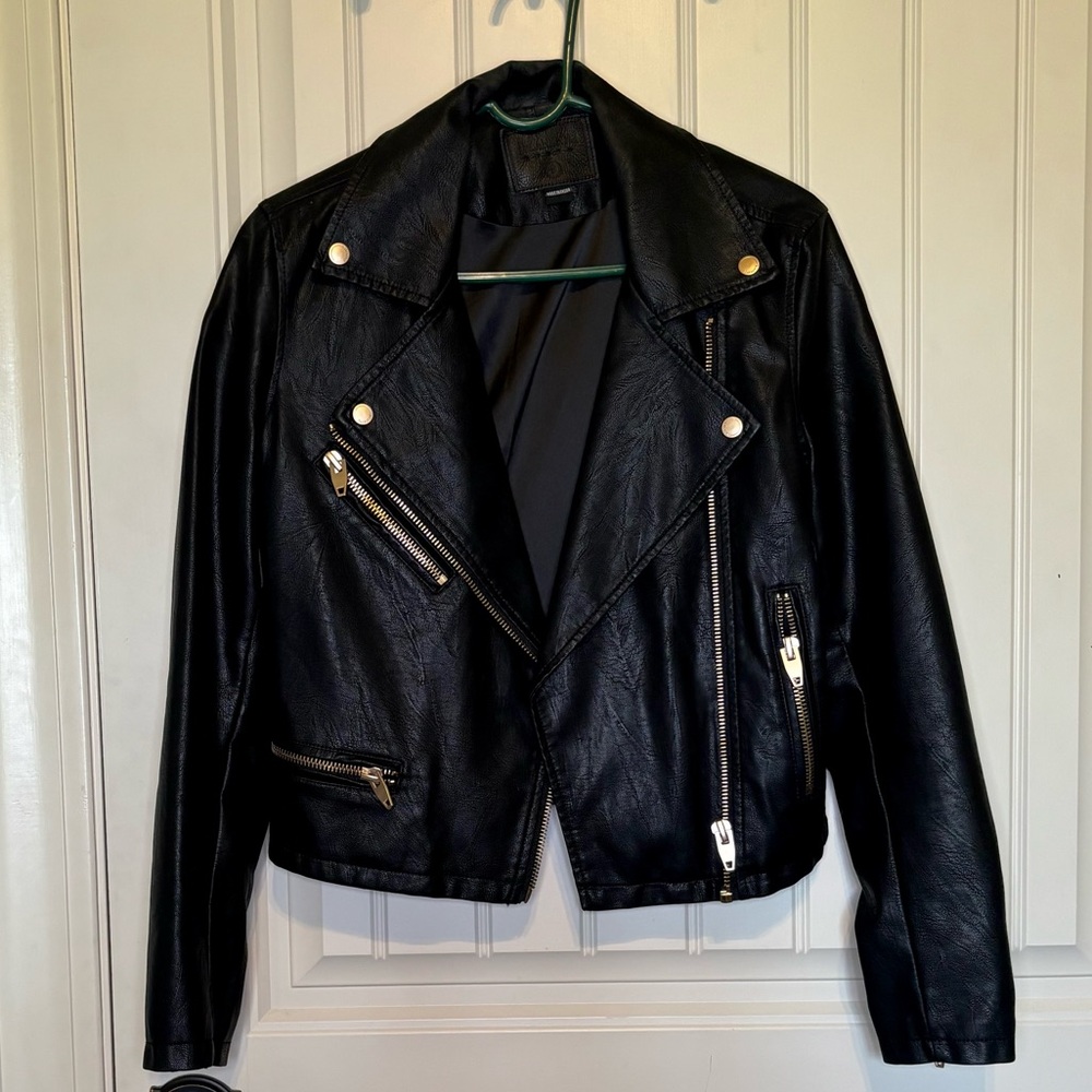BLANK NYC Black Leather Moto Jacket With Gold Hardware Size Small